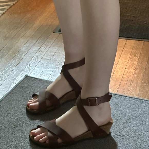 NIB New in box Birkenstock Papillio Lola sandals in cognac size 39 or 8. - Picture 7 of 9